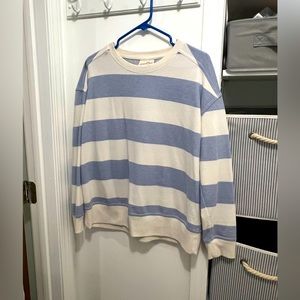 Universal Thread Pullover - Size L